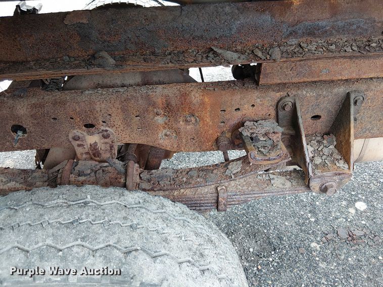 image for item EV5018 2002 Ford F550 Super Duty dump truck