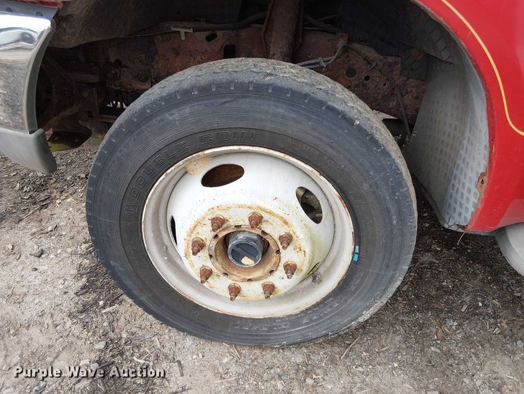 image for item EV5018 2002 Ford F550 Super Duty dump truck