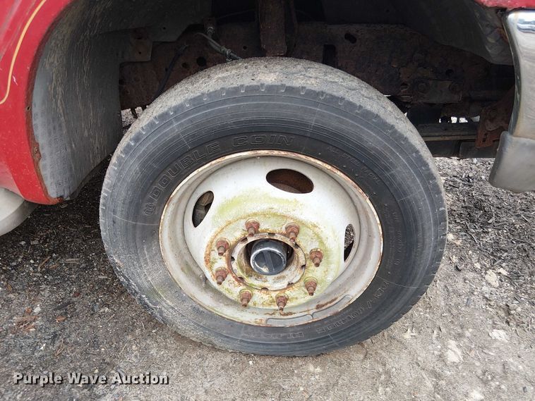 image for item EV5018 2002 Ford F550 Super Duty dump truck