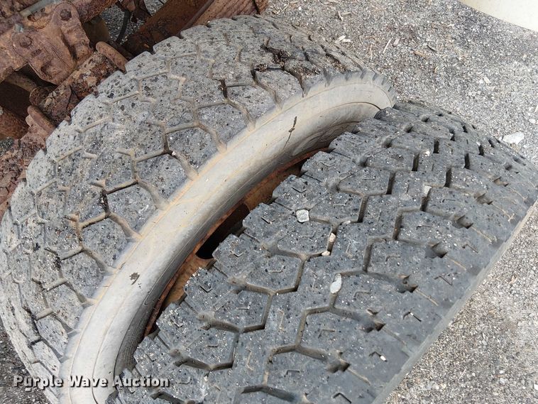 image for item EV5018 2002 Ford F550 Super Duty dump truck