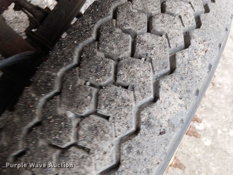 image for item EV5018 2002 Ford F550 Super Duty dump truck