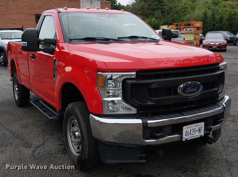 image for item EV5019 2022 Ford F250 Super Duty XL pickup truck