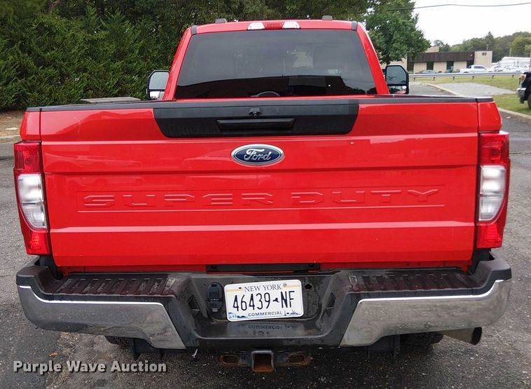 image for item EV5019 2022 Ford F250 Super Duty XL pickup truck