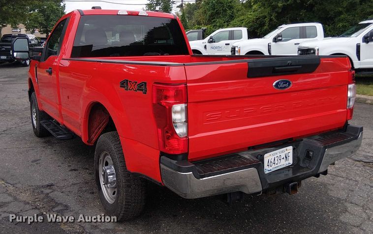 image for item EV5019 2022 Ford F250 Super Duty XL pickup truck