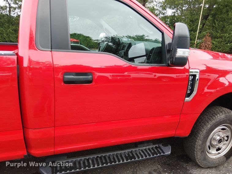 image for item EV5019 2022 Ford F250 Super Duty XL pickup truck