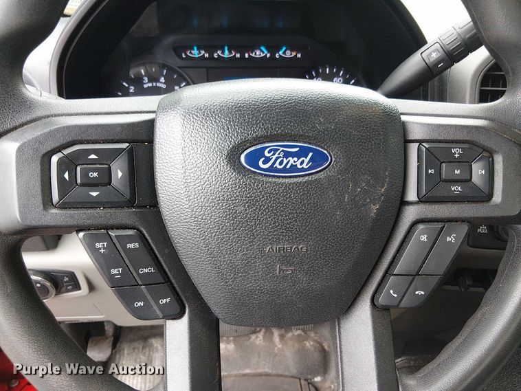 image for item EV5019 2022 Ford F250 Super Duty XL pickup truck