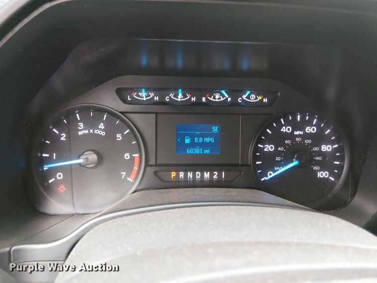 image for item EV5019 2022 Ford F250 Super Duty XL pickup truck