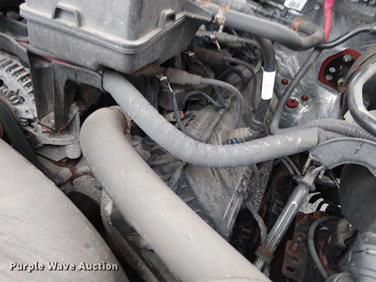 image for item EV5019 2022 Ford F250 Super Duty XL pickup truck