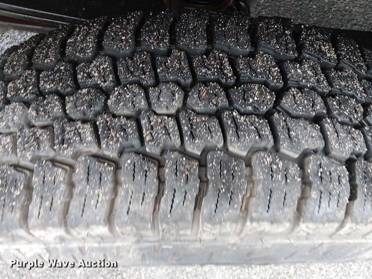 image for item EV5019 2022 Ford F250 Super Duty XL pickup truck