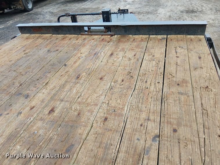 image for item EV5023 2015 Kaufman equipment trailer equipment trailer