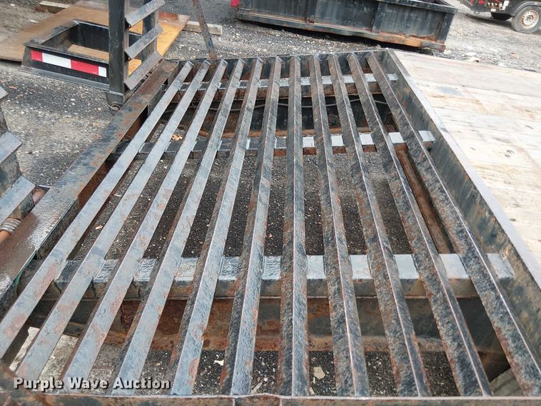 image for item EV5023 2015 Kaufman equipment trailer equipment trailer