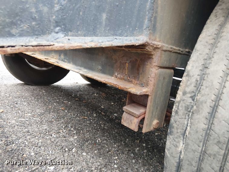 image for item EV5023 2015 Kaufman equipment trailer equipment trailer