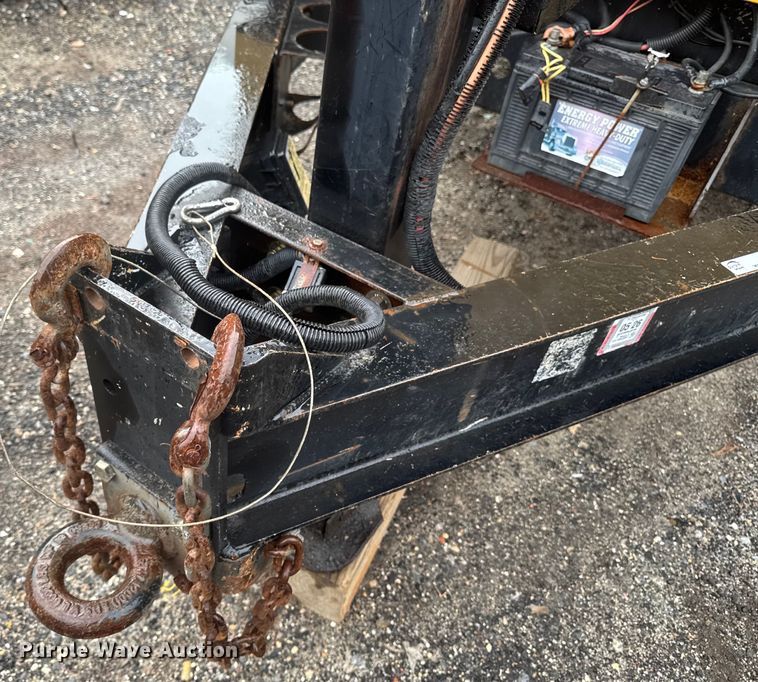 image for item EV5025 2017 Vermeer MC873SDT Heavy Low Profile vacuum excavator