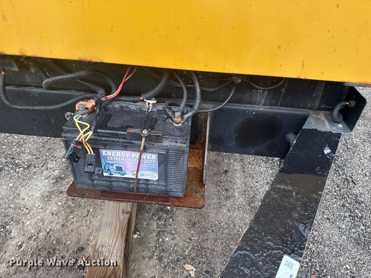 image for item EV5025 2017 Vermeer MC873SDT Heavy Low Profile vacuum excavator