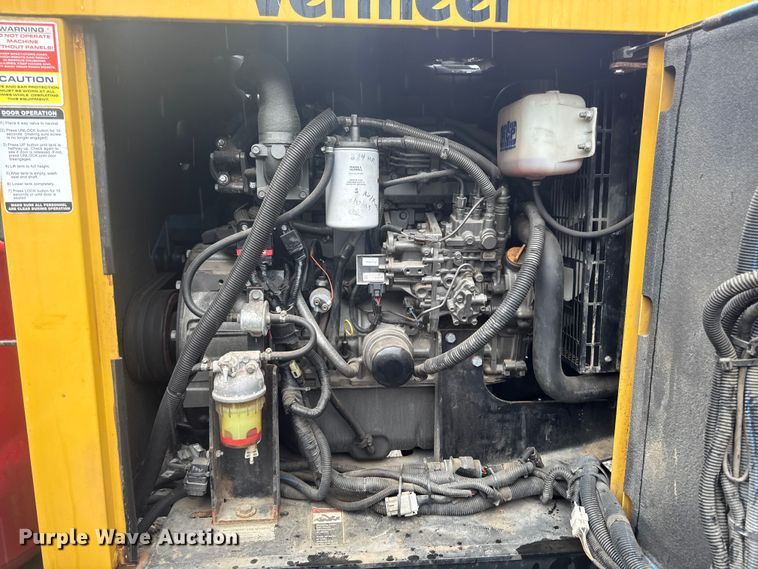 image for item EV5025 2017 Vermeer MC873SDT Heavy Low Profile vacuum excavator