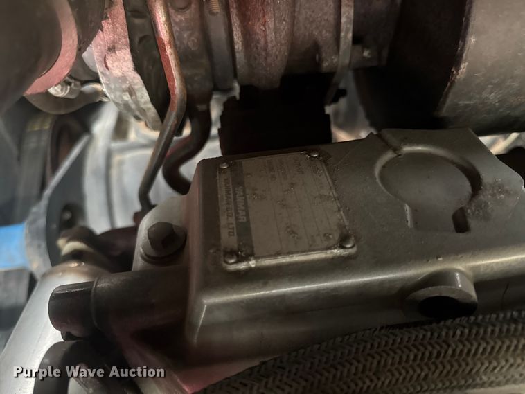 image for item EV5025 2017 Vermeer MC873SDT Heavy Low Profile vacuum excavator