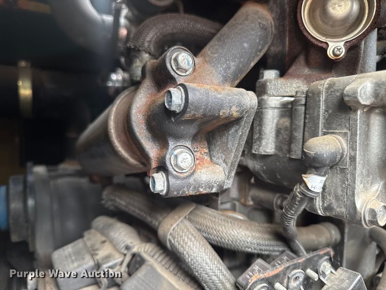 image for item EV5025 2017 Vermeer MC873SDT Heavy Low Profile vacuum excavator