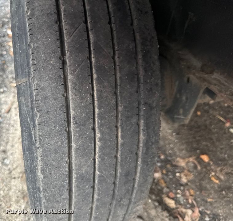 image for item EV5025 2017 Vermeer MC873SDT Heavy Low Profile vacuum excavator