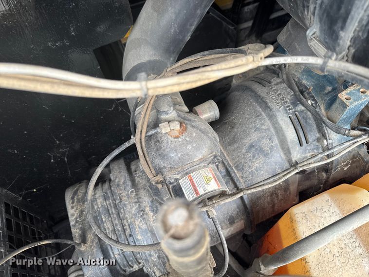 image for item EV5026 2014 Kaeser M100 air compressor