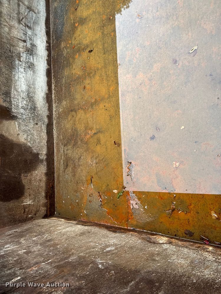 image for item EV5029 Roll-off dumpster