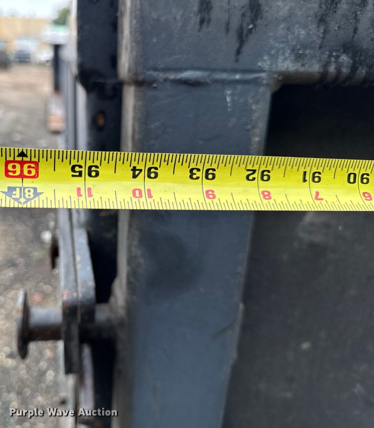 image for item EV5029 Roll-off dumpster