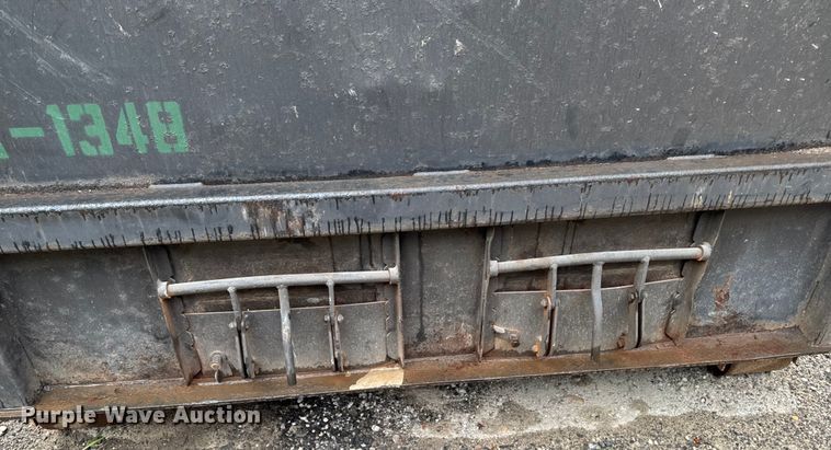 image for item EV5029 Roll-off dumpster
