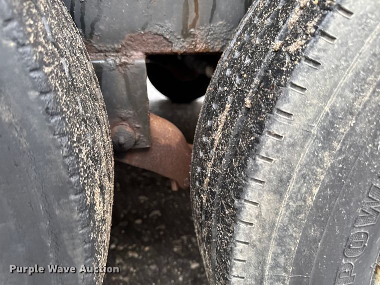 image for item EV5030 2019 Kaufman tilt deck equipment trailer