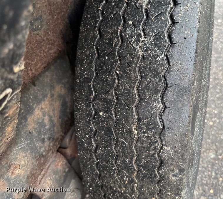 image for item EV5030 2019 Kaufman tilt deck equipment trailer