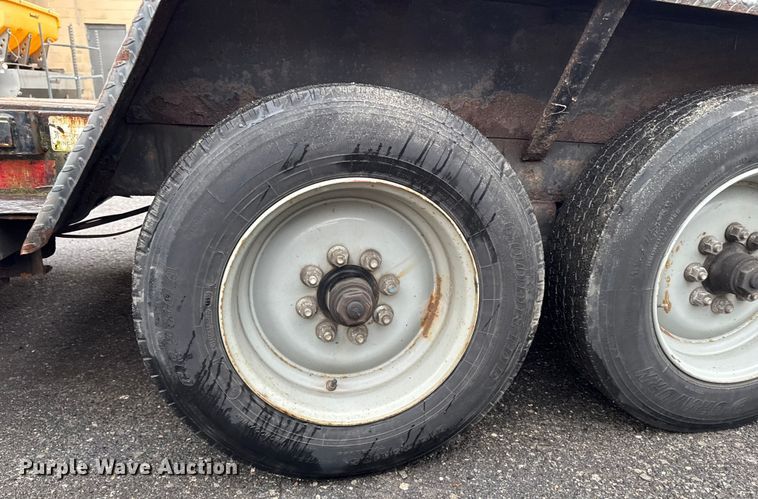 image for item EV5030 2019 Kaufman tilt deck equipment trailer