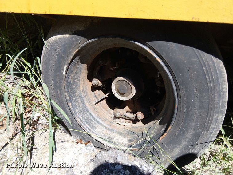 image for item EV5071 1998 Interstate equipment trailer