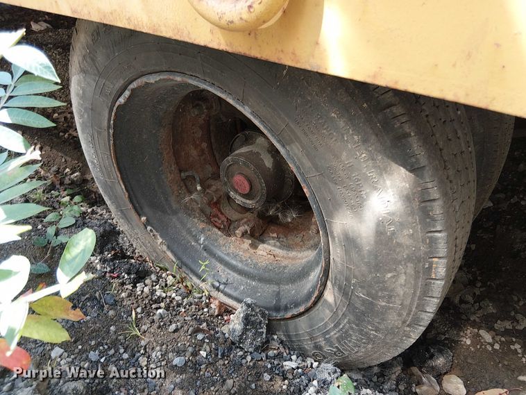 image for item EV5071 1998 Interstate equipment trailer