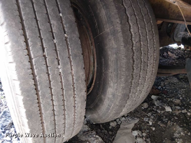 image for item EV5071 1998 Interstate equipment trailer