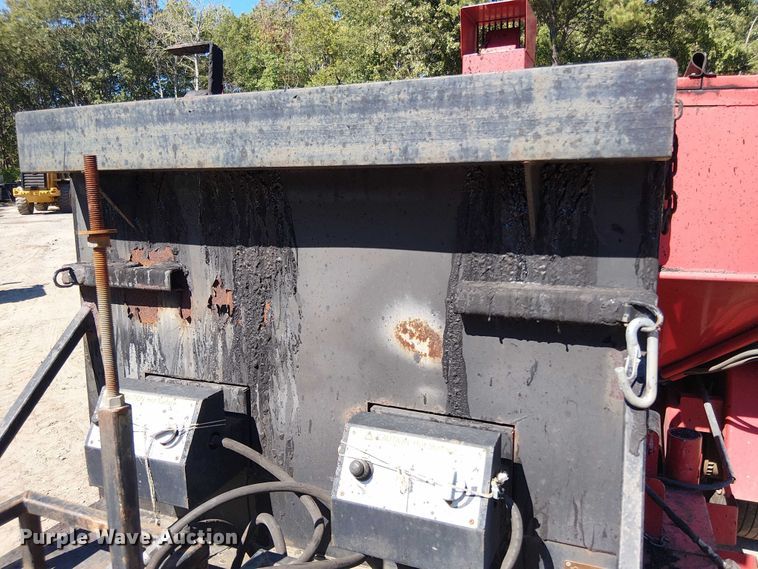 image for item EV5072 2018 Falcon pothole patcher