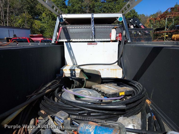 image for item EV5074 2022 Ford F350 Super Duty SuperCab utility bed pickup truck