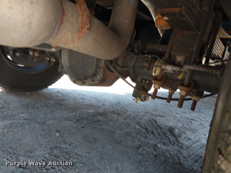 image for item EV5074 2022 Ford F350 Super Duty SuperCab utility bed pickup truck