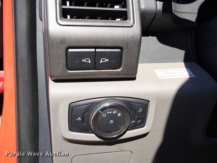 image for item EV5074 2022 Ford F350 Super Duty SuperCab utility bed pickup truck