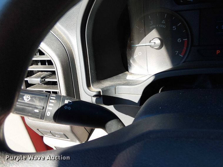 image for item EV5074 2022 Ford F350 Super Duty SuperCab utility bed pickup truck