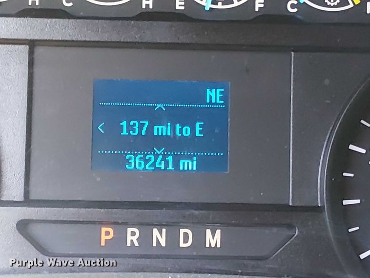 image for item EV5074 2022 Ford F350 Super Duty SuperCab utility bed pickup truck