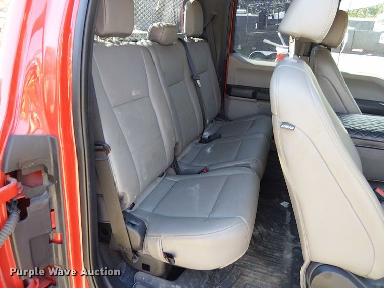 image for item EV5074 2022 Ford F350 Super Duty SuperCab utility bed pickup truck