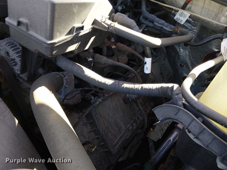 image for item EV5074 2022 Ford F350 Super Duty SuperCab utility bed pickup truck