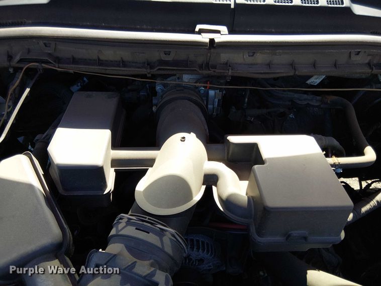 image for item EV5074 2022 Ford F350 Super Duty SuperCab utility bed pickup truck