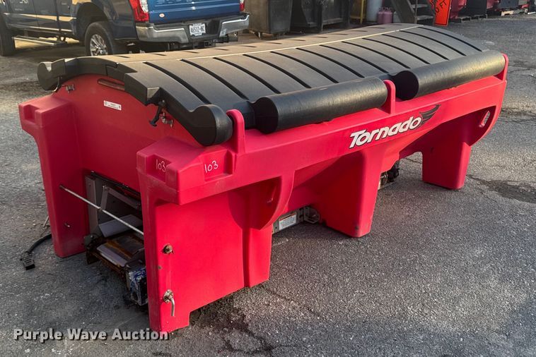 image for item EV5082 Western Tornado 1.8 YD3 spreader