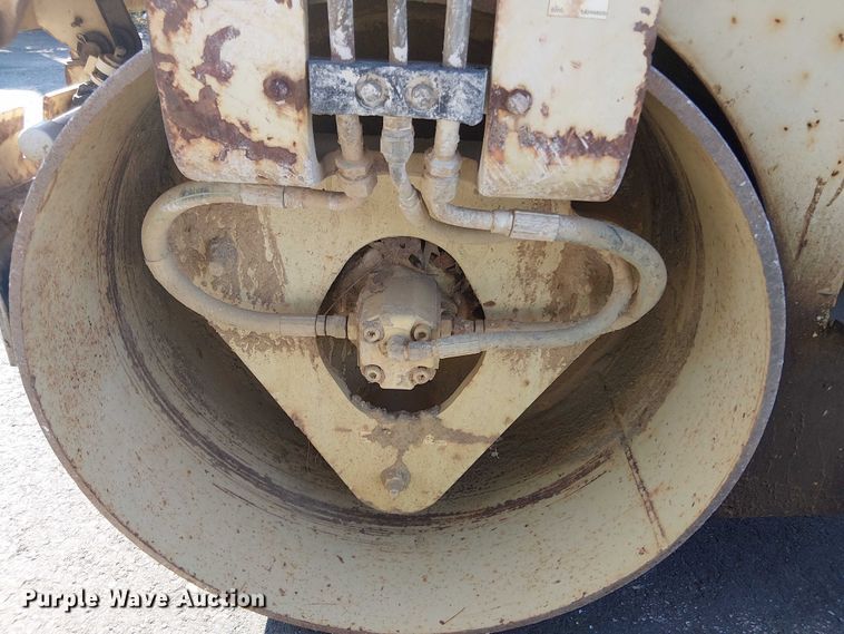 image for item EV5085 Ingersoll Rand DD-16 double drum vibratory roller