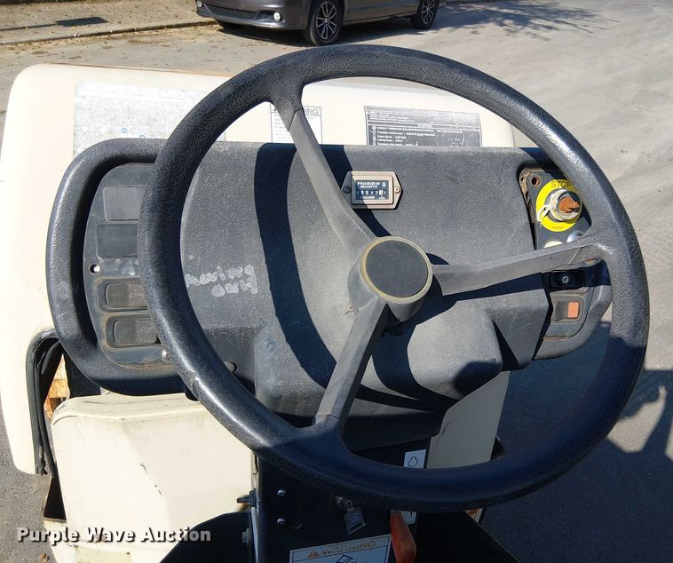 image for item EV5085 Ingersoll Rand DD-16 double drum vibratory roller