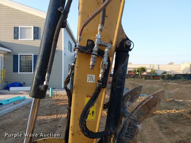 image for item EV5086 2021 Caterpillar 306 CR mini excavator