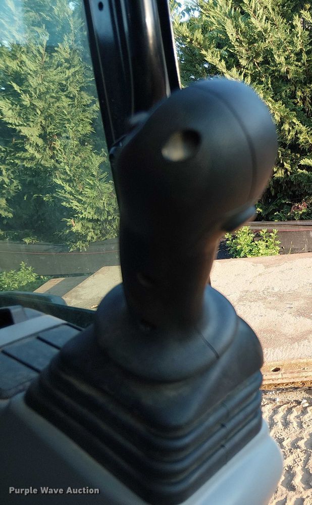 image for item EV5086 2021 Caterpillar 306 CR mini excavator