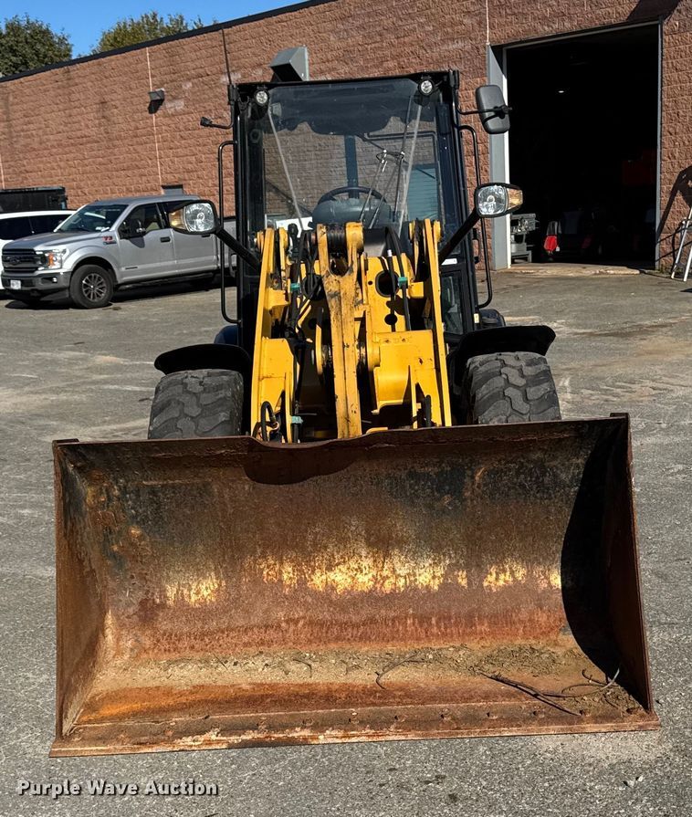 CARGADOR FRONTAL 2018 CATERPILLAR 906M