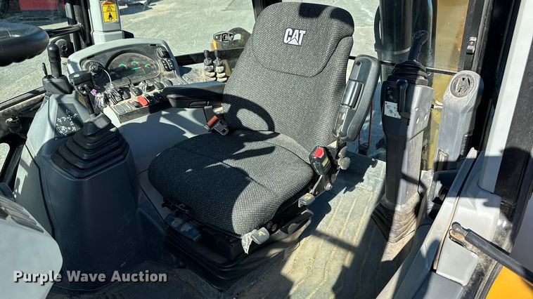 image for item EV5115 2018 Caterpillar 430F2 backhoe