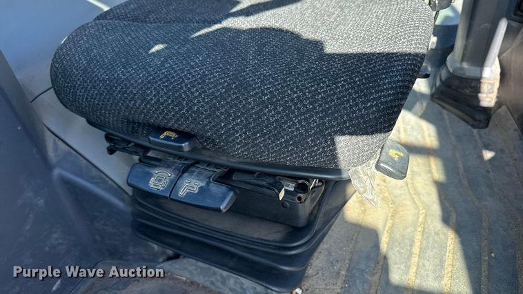 image for item EV5115 2018 Caterpillar 430F2 backhoe