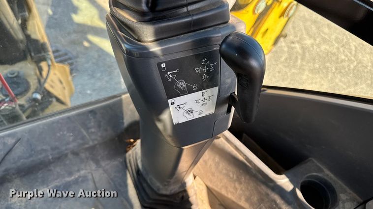 image for item EV5115 2018 Caterpillar 430F2 backhoe